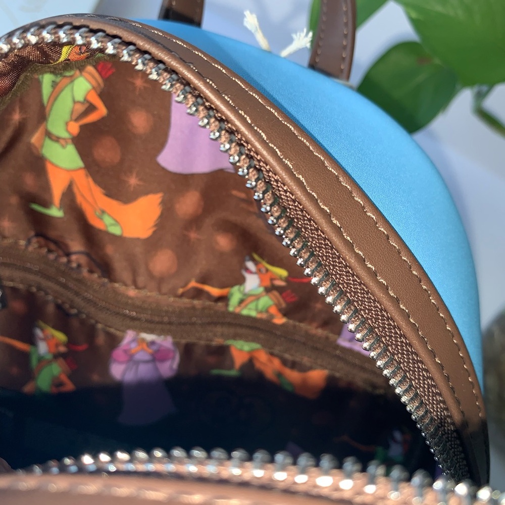 New Loungefly Disney Robin Hood and Maid Marian Backpack. - Picture 6 of 8